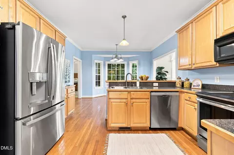 Kitchen - 2725 Lautenberg Ln, Willow Spring, NC 27592 photo 4 of 4