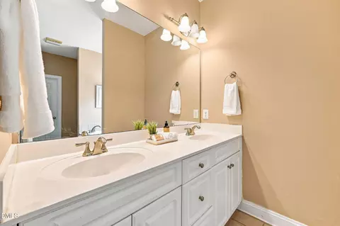 Bath - 2725 Lautenberg Ln, Willow Spring, NC 27592 photo 1 of 5