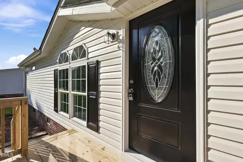 Exterior - 100 E Abbey Ct, Smithfield, NC 27577 photo 1 of 5