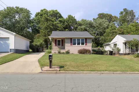 227 Albany St, Burlington, NC 27215