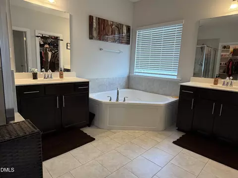 Bath - 2012 Hay House Ave, Wake Forest, NC 27587 photo 1 of 7