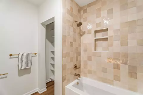 Bath - 5 Silverbell Ct, Durham, NC 27713 photo 8 of 9