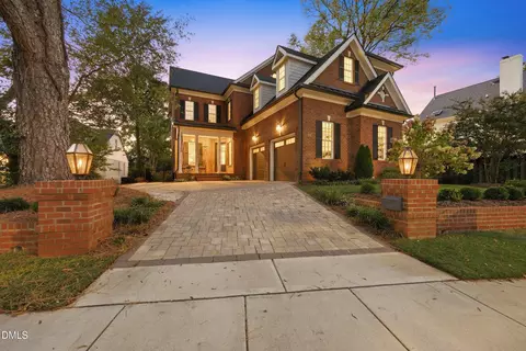 1713 Oberlin Rd, Raleigh, NC 27608