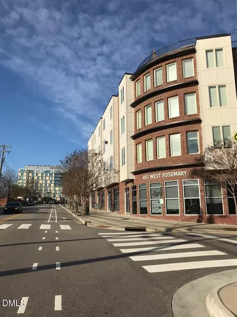 400 W Rosemary St #113, Chapel Hill, NC 27516
