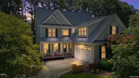 215 Lansbrooke Ln, Apex, NC 27502