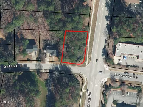 817 Oakhall Dr, Holly Springs, NC 27540
