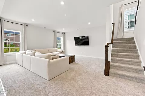 Living - 136 Sonnet Tree Lp, Wendell, NC 27591 photo 1 of 1