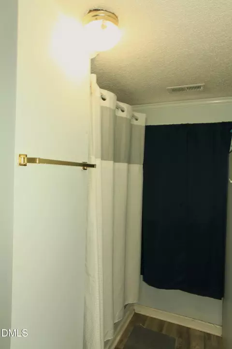 Bath - 2351 Mount Pleasant Rd, Willow Spring, NC 27592 photo 3 of 3