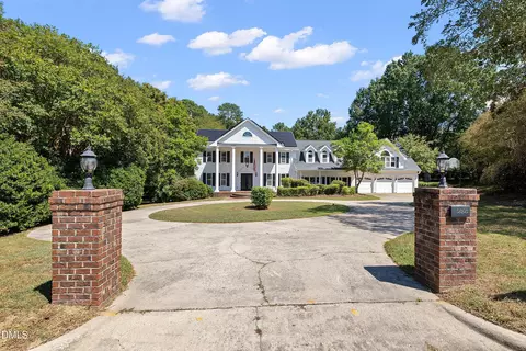 Exterior - 5808 Devon Cir, Raleigh, NC 27604 photo 3 of 7