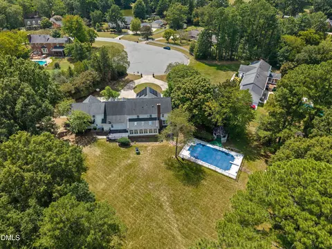 View/Area - 5808 Devon Cir, Raleigh, NC 27604 photo 2 of 3