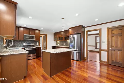 Kitchen - 5808 Devon Cir, Raleigh, NC 27604 photo 2 of 5
