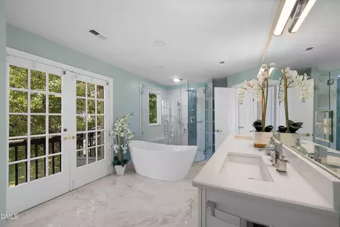 Bath - 5808 Devon Cir, Raleigh, NC 27604 photo 4 of 8