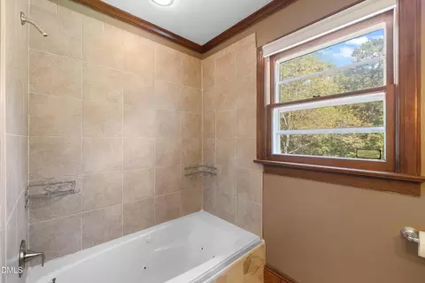 Bath - 5808 Devon Cir, Raleigh, NC 27604 photo 8 of 8