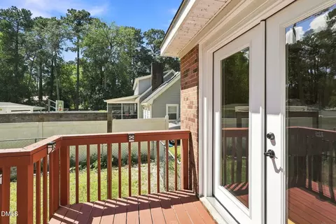 Exterior - 1201 S Crescent Dr, Smithfield, NC 27577 photo 4 of 8