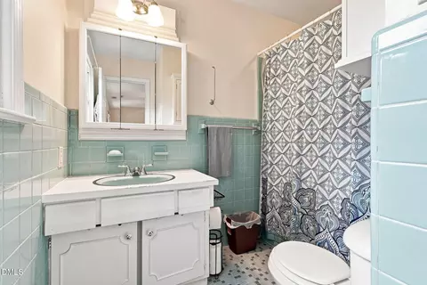 Bath - 1201 S Crescent Dr, Smithfield, NC 27577 photo 1 of 4