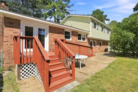 Exterior - 1201 S Crescent Dr, Smithfield, NC 27577 photo 7 of 8