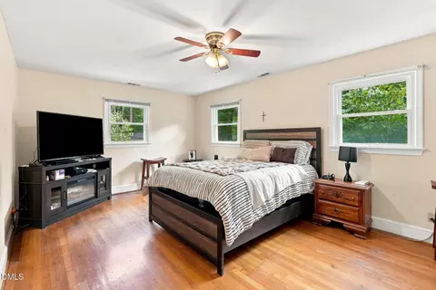 Bedroom - 1201 S Crescent Dr, Smithfield, NC 27577 photo 1 of 5