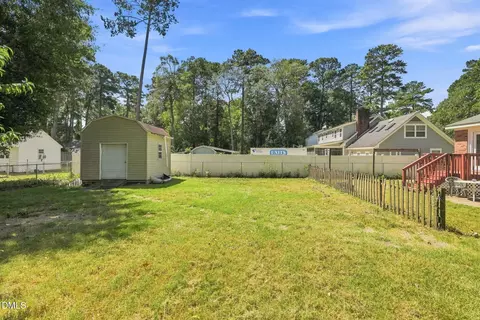 Exterior - 1201 S Crescent Dr, Smithfield, NC 27577 photo 8 of 8