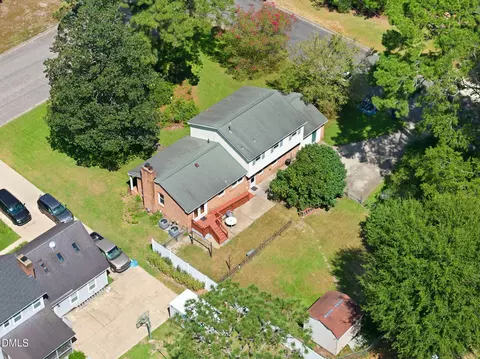 View/Area - 1201 S Crescent Dr, Smithfield, NC 27577 photo 2 of 3