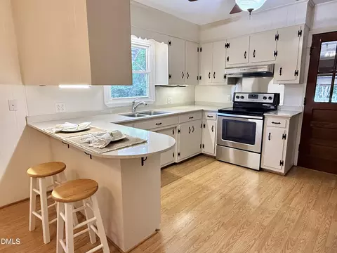 Kitchen - 532 Edwin Ct, Roxboro, NC 27573 photo 4 of 4