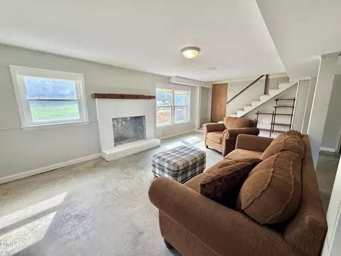 Living - 532 Edwin Ct, Roxboro, NC 27573 photo 13 of 13