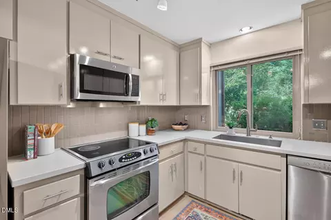 Kitchen - 3062 Colony Rd, Durham, NC 27705 photo 2 of 4