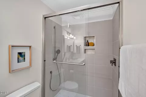 Bath - 3062 Colony Rd, Durham, NC 27705 photo 3 of 5