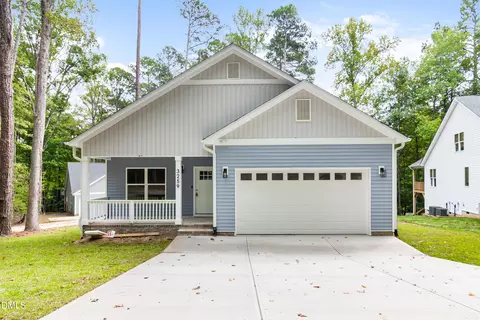 3259 Yorkshire Cir, Sanford, NC 27332