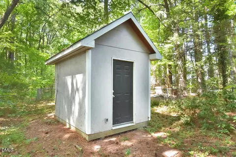 Exterior - 8 Tiffany Pl, Durham, NC 27705 photo 4 of 6
