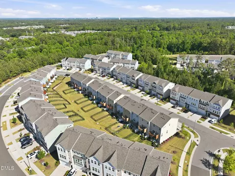 View/Area - 1050 Commack Dr, Durham, NC 27703 photo 3 of 4