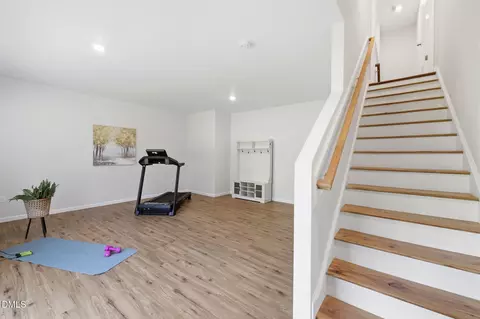 Entry Way - 1050 Commack Dr, Durham, NC 27703 photo 5 of 8