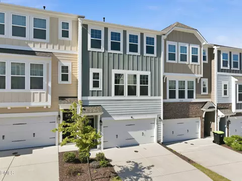 Exterior - 1050 Commack Dr, Durham, NC 27703 photo 2 of 11