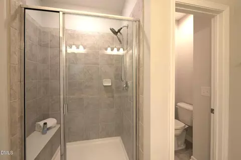 Bath - 1050 Commack Dr, Durham, NC 27703 photo 2 of 3