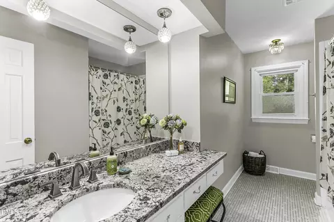 Bath - 3818 Hermine St, Durham, NC 27705 photo 2 of 2