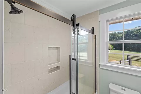 Bath - 152 Morton Pulliam Rd, Roxboro, NC 27574 photo 3 of 3