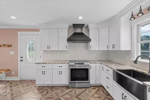 Kitchen - 152 Morton Pulliam Rd, Roxboro, NC 27574 photo 2 of 7