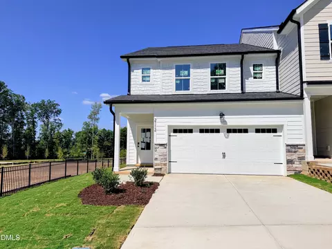 2112 Shaded Knoll Rd, Cary, NC 27519