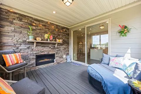 720 Channing Park Cir, Cary, NC 27519