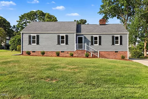 6901 Three Bridges Cir, Raleigh, NC 27613