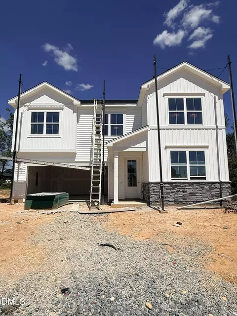 171 Riverstone Dr, Fuquay Varina, NC 27526