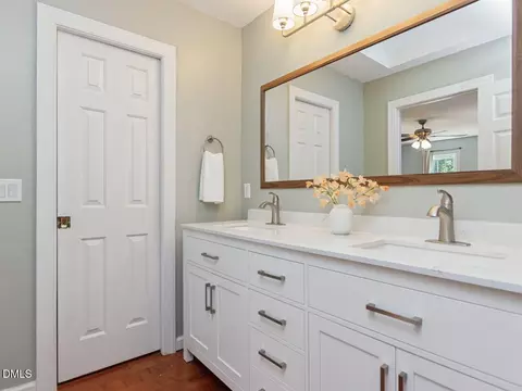 Bath - 1 Leeward Ct, Durham, NC 27713 photo 2 of 4