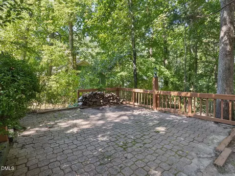 Exterior - 1 Leeward Ct, Durham, NC 27713 photo 7 of 9
