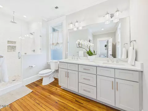 Bath - 106 E Trinity Ave, Durham, NC 27701 photo 6 of 7