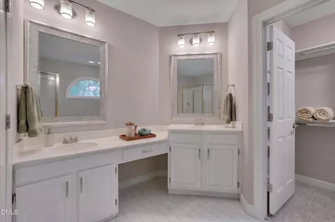 Bath - 4003 Peachway Ct, Durham, NC 27705 photo 1 of 6