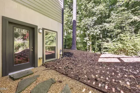 Exterior - 2927 Wade Rd, Durham, NC 27705 photo 4 of 5