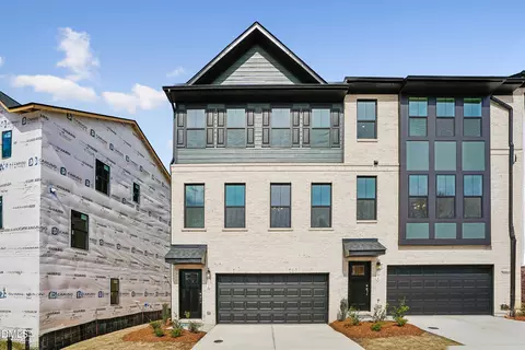 129 Midtown Rows Way, Fuquay Varina, NC 27526