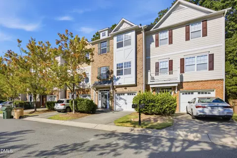 316 Linden Park Ln, Cary, NC 27519