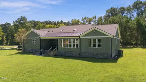Exterior - 309 Turnage Rd, Smithfield, NC 27577 photo 5 of 9