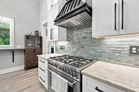 Kitchen - 309 Turnage Rd, Smithfield, NC 27577 photo 7 of 7
