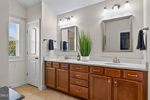 Bath - 110 Plano Dr, Durham, NC 27703 photo 3 of 7